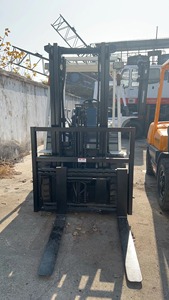 TCM <b>Used</b> Diesel 3 Ton Counterbalance Forklift FD30 with 6 Months Warranty for Retail Applications - Product Image 3