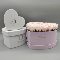 Boîte cadeau de mariage personnalisée de luxe en carton recyclé en forme de cœur avec estampage à chaud doré