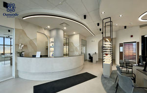 Kiosque d'opticien sur mesure avec éclairage LED pour une conception et une aménagement complètes d'un magasin tout-en-un - Product Image 2