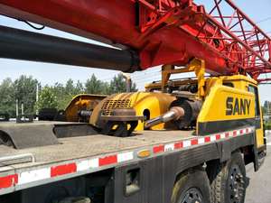 Grue sur camion Sany STC750 de 75 tonnes d'occasion, bien entretenue, avec pièces d'origine pour travaux de levage lourd - Product Image 3