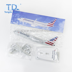 Modèle d'avion vintage Tongde American <span class=keywords><strong>B737</strong></span> MAX <span class=keywords><strong>8</strong></span> 1/200 20cm en plastique ABS avec couleur personnalisable et design minimaliste moderne - Product Image 6