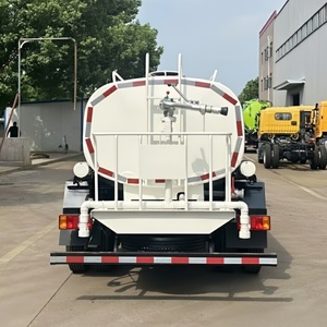Camión Cisterna Sinotruk Howo 4X2 de 5 CBM, Camión Rociador de Agua Howo de 5000 L, Aspersor de Calle con Agua a Alta Presión, Personalizado - Product Image 5