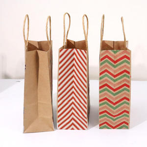 Logo personnalisé direct usine Sacs de cadeau de Noël en papier kraft recyclable écologique et résistant pour la promotion en stock - Product Image 3