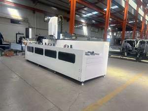 Machine de perçage et de fraisage automatique pour la fabrication de portes et fenêtres en aluminium avec moteur PLC et puissance de broche de 5,5 kW - Product Image 3