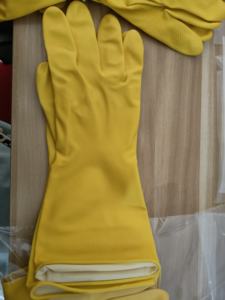 キッチン用に群がった2ペアのゴム製再利用可能なラテックス家庭用低刺激性クリーニンググローブ - Product Image 2