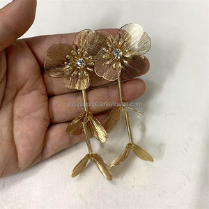 RE6387女性のためのファッションフラワーイヤリングゴールドカラーイヤリング花嫁ジュエリー - Product Image 2