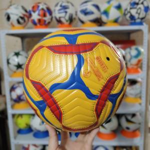 Ballon de football en PU thermocollé avec logo personnalisé, vente en gros d'usine, prix abordable, haute qualité, taille 5, pour l'entraînement - Product Image 3