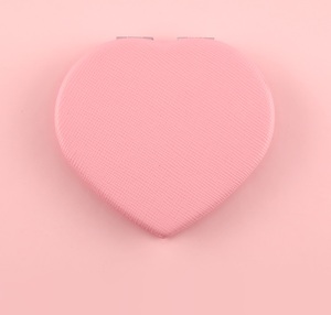 กระจกแต่งหน้าพกพาขนาดเล็ก รูปหัวใจ สีชมพู ทำจากหนัง PU กรอบโลหะสีเงินโครเมียม กระจกสองด้านแบบ HD - Product Image 2