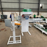 Machine de remplissage et de scellage automatique intelligente PLC pour granulés, pesage et emballage de 50 kg pour granulés d'aliments, copeaux de bois, sciure de bois, matériaux en vrac tissés
