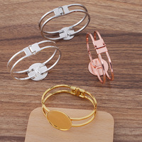 (07518) Bracelet en laiton plaqué suspendu, 4 couleurs, plaques dentées 20/25/30mm