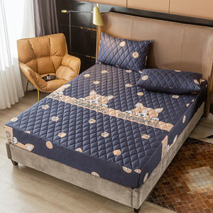 Jupe de lit unie en une seule pièce 1,8 m, couvre-lit brossé, protège-matelas pour lit double - Product Image 2