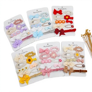 กิ๊บติดผมเด็กผ้าโบว์สไตล์เกาหลีแบบใหม่ ชุด 10 ชิ้น กิ๊บ BB สำหรับเด็กผู้หญิง พร้อมกล่องบรรจุภัณฑ์ - Product Image 2
