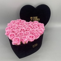 Boîte cadeau en carton recyclé en forme de cœur pour la Saint-Valentin, impression dorée, option personnalisée, emballage de fleurs de rose longue durée
