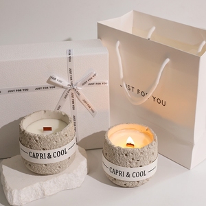 Bougies parfumées dans une boîte-cadeau au détail Parfum d'ambiance avancé Ensemble de bougies d'intérieur en cire de soja de longue durée avec pot de bougie parfumée - Product Image 1