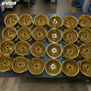 Jantes EVOR 13x7 14x7 <span class=keywords><strong>100</strong></span> Straight All Gold 2/3 bar Knock off en acier chromé, idéales pour Lowrider à rayons - Product Image 6