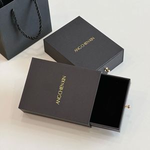 Boîte à tiroir rectangulaire en carton noir doré pour emballage de bijoux (bagues, colliers, bracelets, boucles d'oreilles, ornements) pour entreprises et fêtes - Product Image 3