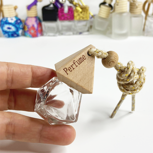 <span class=keywords><strong>Ambientador</strong></span> colgante difusor de coche de lujo-Mini botella de Perfume de vidrio transparente vacía con tapa de madera triangular y cuerda - Product Image 6