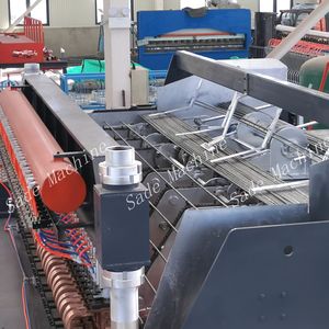 Machine de soudage automatique de treillis métallique <span class=keywords><strong>SADE</strong></span> 5-12mm maille d'armature en béton ligne de production de barres d'armature usine chinoise noyau PLC - Product Image 5