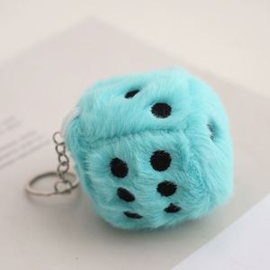 Porte-clés en peluche dés porte-bonheur, mini poupée en peluche promotionnelle, pendentif pour sac <span class=keywords><strong>de</strong></span> jeu, cadeau, décoration <span class=keywords><strong>de</strong></span> voiture, jouets porte-clés en peluche dés <span class=keywords><strong>de</strong></span> simulation - Product Image 3