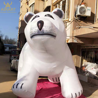 Accessoires gonflables en forme d'ours polaire sur le thème de la glace et de la neige pour la présentation