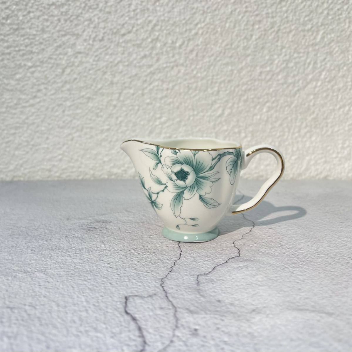 Milk jug (mail order pack)