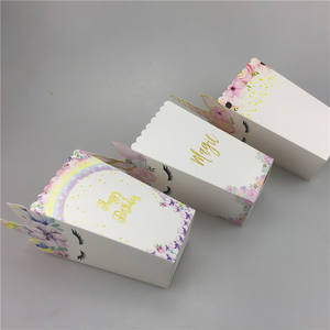 Boîte à popcorn jetable mignonne et colorée, écologique, en forme de <span class=keywords><strong>licorne</strong></span>, pour les fêtes d'anniversaire des enfants, emballage alimentaire - Product Image 6