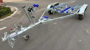 <span class=keywords><strong>Remorque</strong></span> de <span class=keywords><strong>bateau</strong></span> à double essieu galvanisée de 5,8 m, prix d'usine, avec authentification CE VIN DOT, adaptée aux bateaux de 5 m - Product Image 2