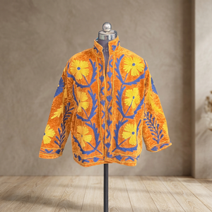Veste en velours moutarde de luxe brodée, magnifique manteau court floral Suzani, vêtements d'extérieur d'hiver bohème pour femmes, cardigan à ouverture devant - Product Image 6