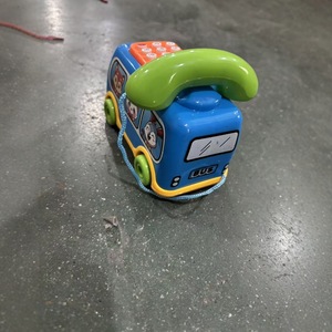 Autobús Musical de Juguete con Forma de Teléfono para Niños de 2 a 4 Años, Juguete Unisex con Personajes de Animales y Teclado Numérico - Product Image 4