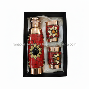 Botella de agua de cobre lujosa de alta calidad y 2 juegos de vidrio Muestra gratis en varios colores Ideal para Diwali y ocasiones especiales - Product Image 1