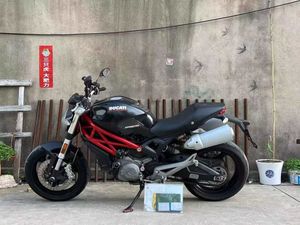 Motociclette Usate <span class=keywords><strong>Ducati</strong></span> Monster 795, Moto 800cc a Benzina, Moto Stradali, Moto Vintage, Motociclette Fuoristrada - Product Image 5