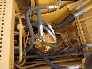 รถขุดมือสอง Caterpillar 320BL จากญี่ปุ่น สภาพดี รับน้ำหนักได้ 20 ตัน ขายราคาถูก รุ่น 320B 320C 320CL พร้อมเครื่องยนต์ เกียร์ และปั๊ม - Product Image 4