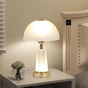 Lámpara de Mesa Minimalista Retro Americana, Control de Interruptor, Regulable, Control Remoto, 2700K, Blanco Cálido Suave, 1 Año de Garantía, Decoración de Dormitorio, Mesita de Noche - Product Image 5