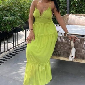 Ropa de Verano para Mujer - Vestidos Elegantes de Color Sólido con Cuello Halter y Cintura Ajustada, Inspirados en la Moda Africana - Product Image 1