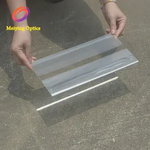 Lineaire Fresnel Lens Pmma Materiaal Hoge Transparantie 250X150mm Met Brandpuntsafstand 120Mm Voor Solar Concentrator