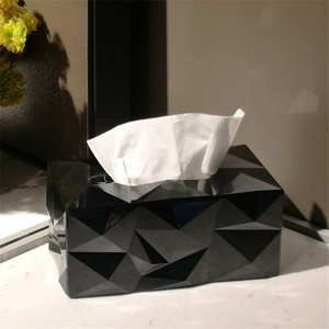 Boîte à serviettes en résine faite à la main de haute qualité en vente en gros Porte-mouchoirs en papier moderne avec incrustation meilleure vente pour la maison vaisselle en plastique - Product Image 3