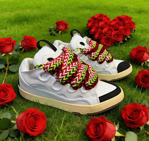 Chaussures de sport décontractées haut de gamme pour hommes et femmes, à semelles épaisses, idéales pour la marche et le sport. - Product Image 1