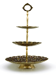 Elegante Soporte de Servir de Latón de 3 Niveles, Bandeja Decorativa para Frutas, Pasteles y Postres con Diseño Floral Hecho a Mano para el Hogar, Cocina y Bodas - Product Image 3