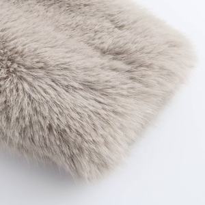 Abrigo de piel sintética de zorro de invierno cálido con cuello vuelto informal teñido liso tejido ecológico para mujer Boying - Product Image 6