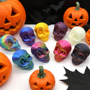 Aimant de réfrigérateur en forme de crâne imprimé en 3D, décoration d'Halloween, accessoire de fête, jouet créatif, matériau PLA, cadeau durable - Product Image 1