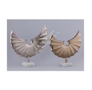 Sculpture de table en aluminium finition or de luxe avec plantes/fleurs et thème artistique au design moderne Ensemble de 2 pièces pour la décoration de la maison/du bureau - Product Image 1