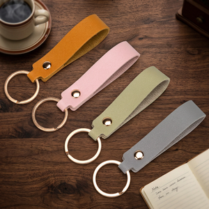 Porte-clés en cuir et métal avec logo personnalisé CCH, pendentif créatif personnalisé - Product Image 1
