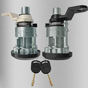 กุญแจทรงกระบอก Quanshun รุ่น FT138M4 สำหรับรถฟอร์ดทรานซิท พร้อมกุญแจ 2 ดอก สีดำ ทำจากพลาสติกผสมทองแดงและสังกะสี - Product Image 3