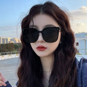 Nouvelles Lunettes de Soleil Polarisées Style Coréen <span class=keywords><strong>2023</strong></span> Hommes Femmes Anti-UV UV400 Monture Complète Idéales pour TikTok et Soirées - Product Image 1