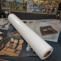 Film de lamination à froid haut de gamme 12 mil (300 microns) à haute adhérence pour le covering de moto, les graphiques de casque et la protection des décalcomanies