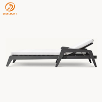 Chaise longue de patio en bois massif de luxe, dossier réglable, minimaliste, avec accoudoirs, pour jardin, terrasse, villa, complexe hôtelier