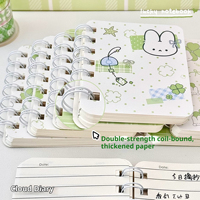 Carnet à spirale A7 mini 100 x 80 mm, 80 feuilles, couverture motif trèfle à quatre feuilles et lapin, pages lignées, mémo de poche pour étudiants et cadeaux