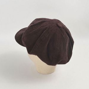 หมวกเบเร่ต์ผ้าลูกฟูกแบบใหม่ประจำฤดูใบไม้ร่วง-ฤดูหนาวปี 2024 สำหรับผู้หญิง สไตล์วรรณกรรมย้อนยุค แฟชั่นหมวกทรงนิวส์บอย ปีกหมวกพับได้ ดีไซน์โดดเด่น ให้ความอบอุ่น เหมาะกับการแต่งตัว - Product Image 5