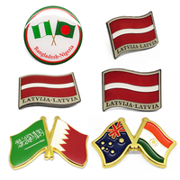 Insignias y broches personalizados de metal con logo, magnéticos, de esmalte blando y duro, con diseño de bandera, estilo moderno y antiguo, recuerdos, del país del fabricante.