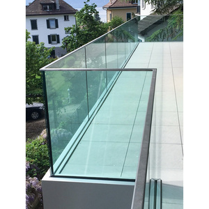 Garde-corps en verre sans cadre à profil en <span class=keywords><strong>U</strong></span> très demandé : Sécurité et vue dégagée pour projets résidentiels modernes - Product Image 1